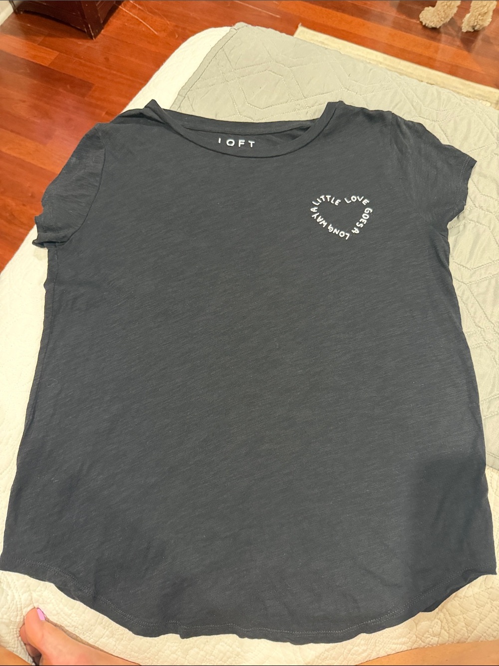 LOFT Women's Charcoal Gray Short-Sleeve Tee with Small Heart Graphic